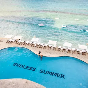 Курортный комплекс Grand Cayman Marriott, Джорджтаун
